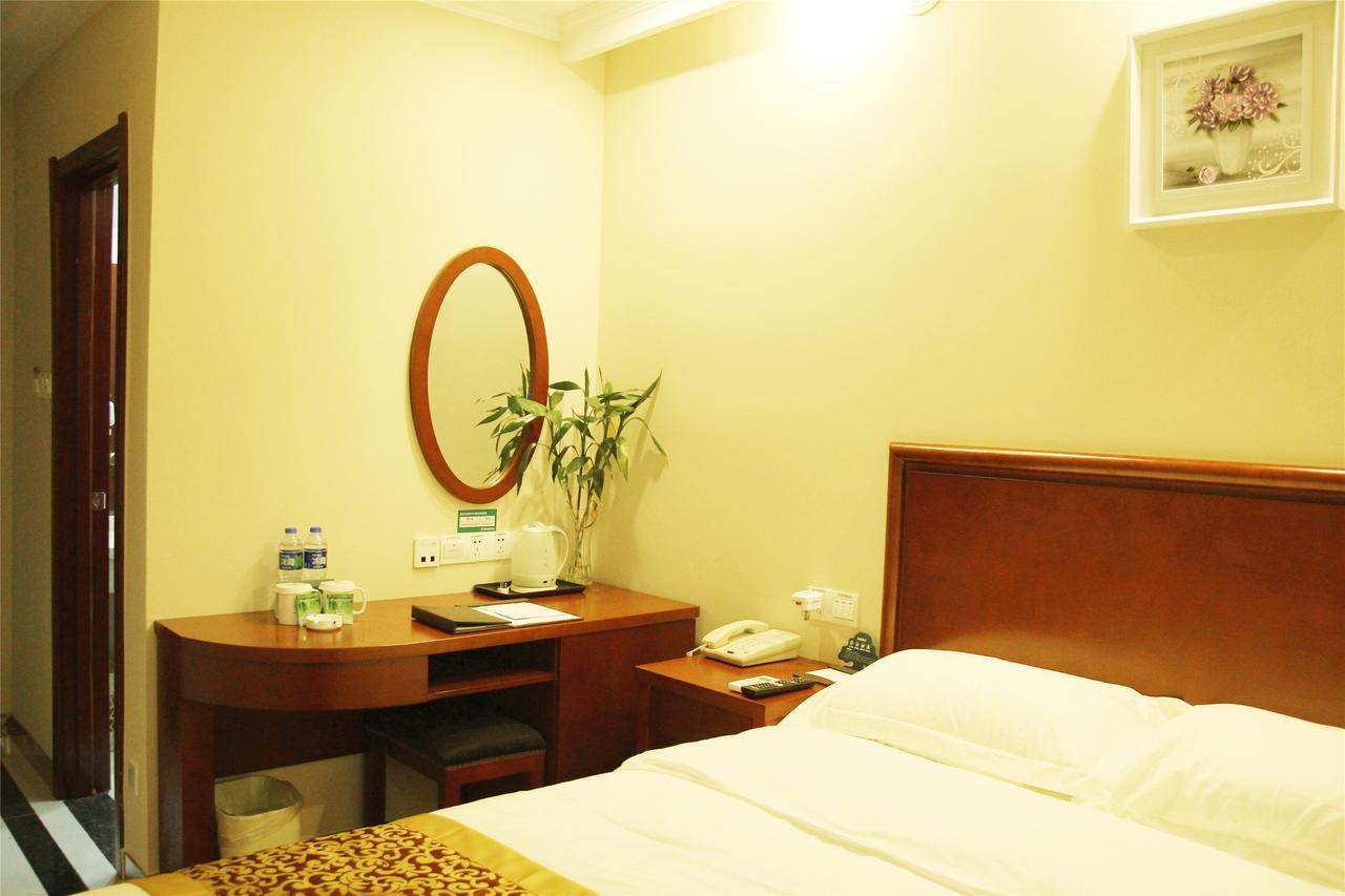 Greentree Inn Zhejiang Ningbo South Railway Station Express Hotel Экстерьер фото