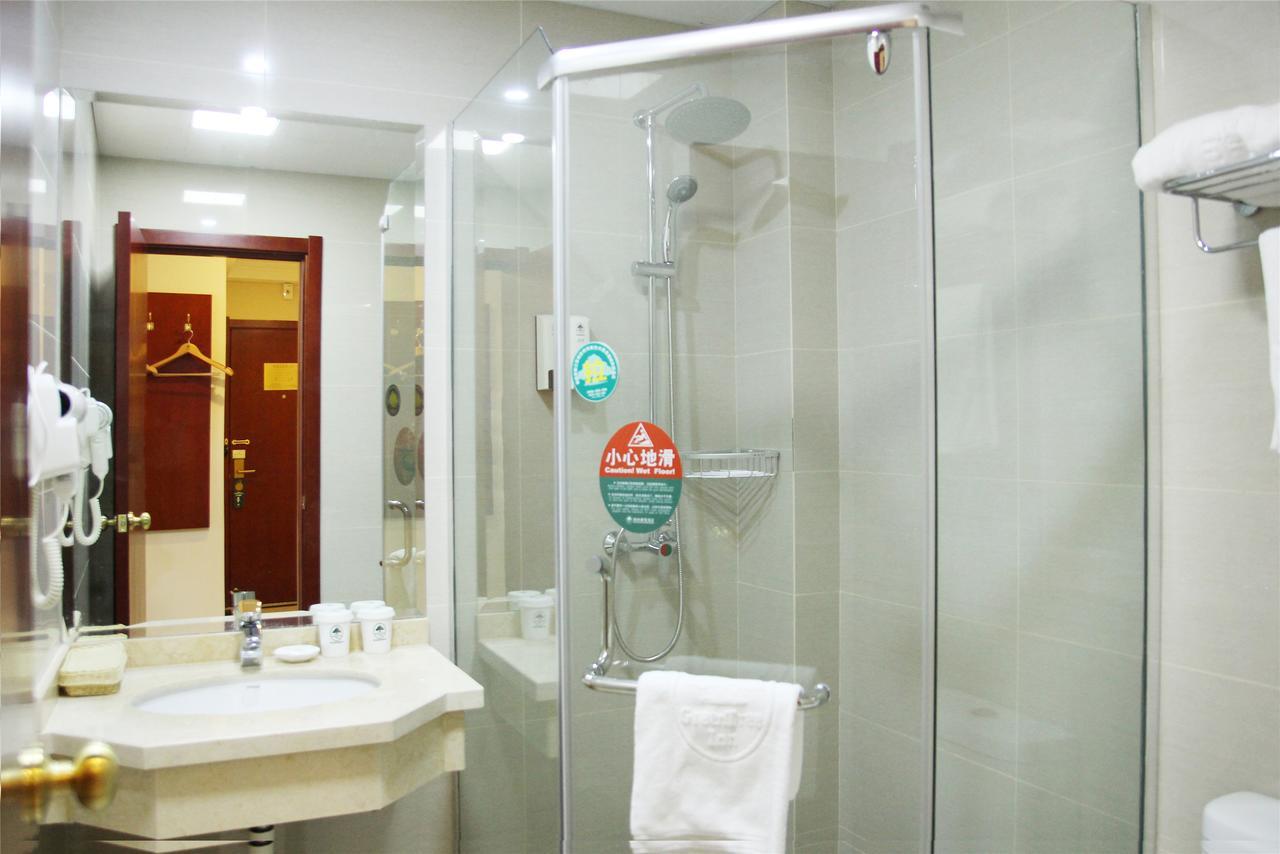 Greentree Inn Zhejiang Ningbo South Railway Station Express Hotel Экстерьер фото